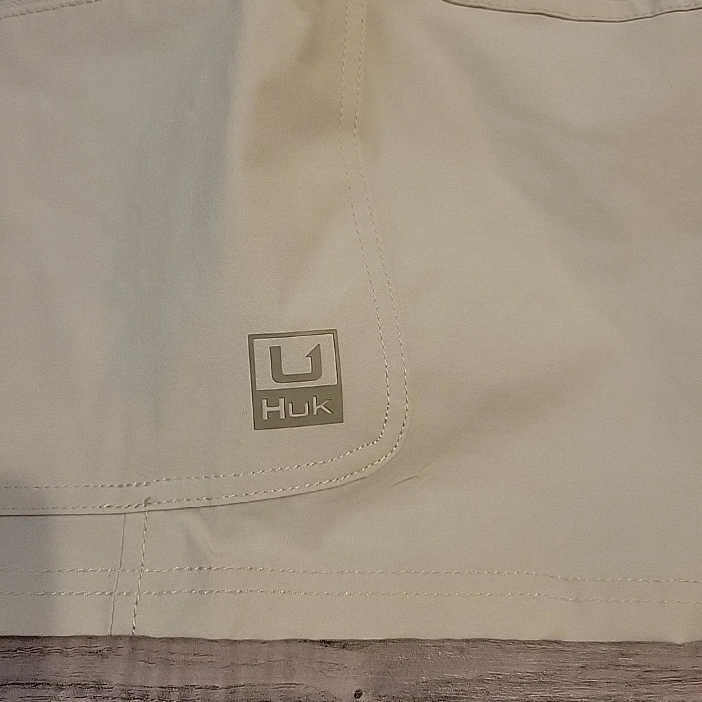 Huk‎ Next Level Shorts Mens XXL Beige Performance Fishing Stretch Outdoor NEW